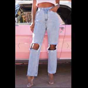 PrettyLittleThing Straight Leg Light Wash Jeans